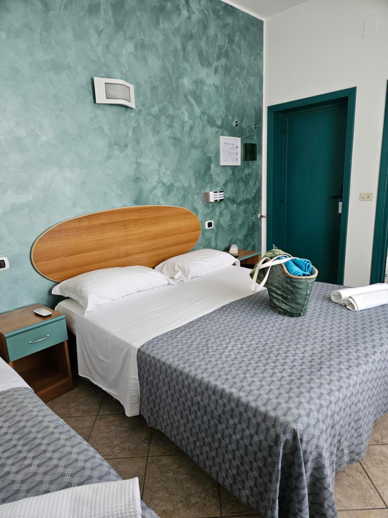 Hotel Cerrano 실비마리나 외부 사진